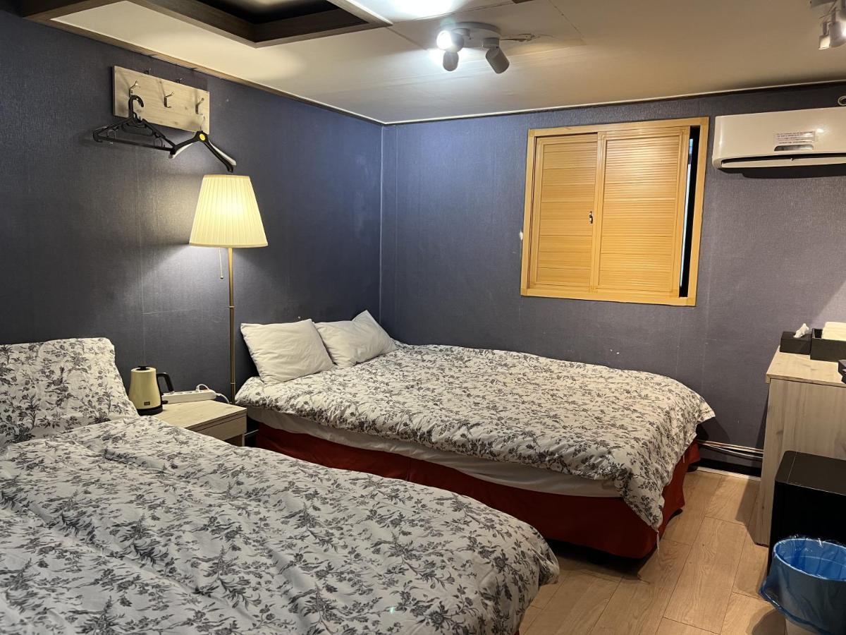 G Mini Hotel Dongdaemun Seoel Buitenkant foto
