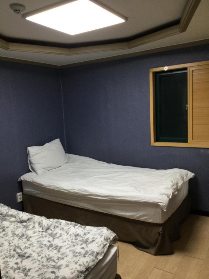 G Mini Hotel Dongdaemun Seoel Buitenkant foto