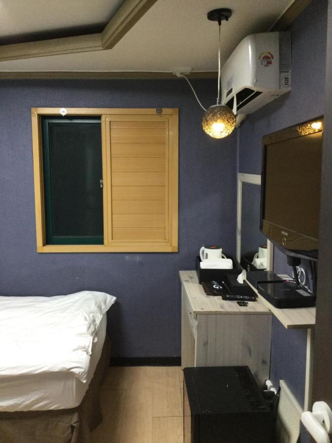 G Mini Hotel Dongdaemun Seoel Buitenkant foto