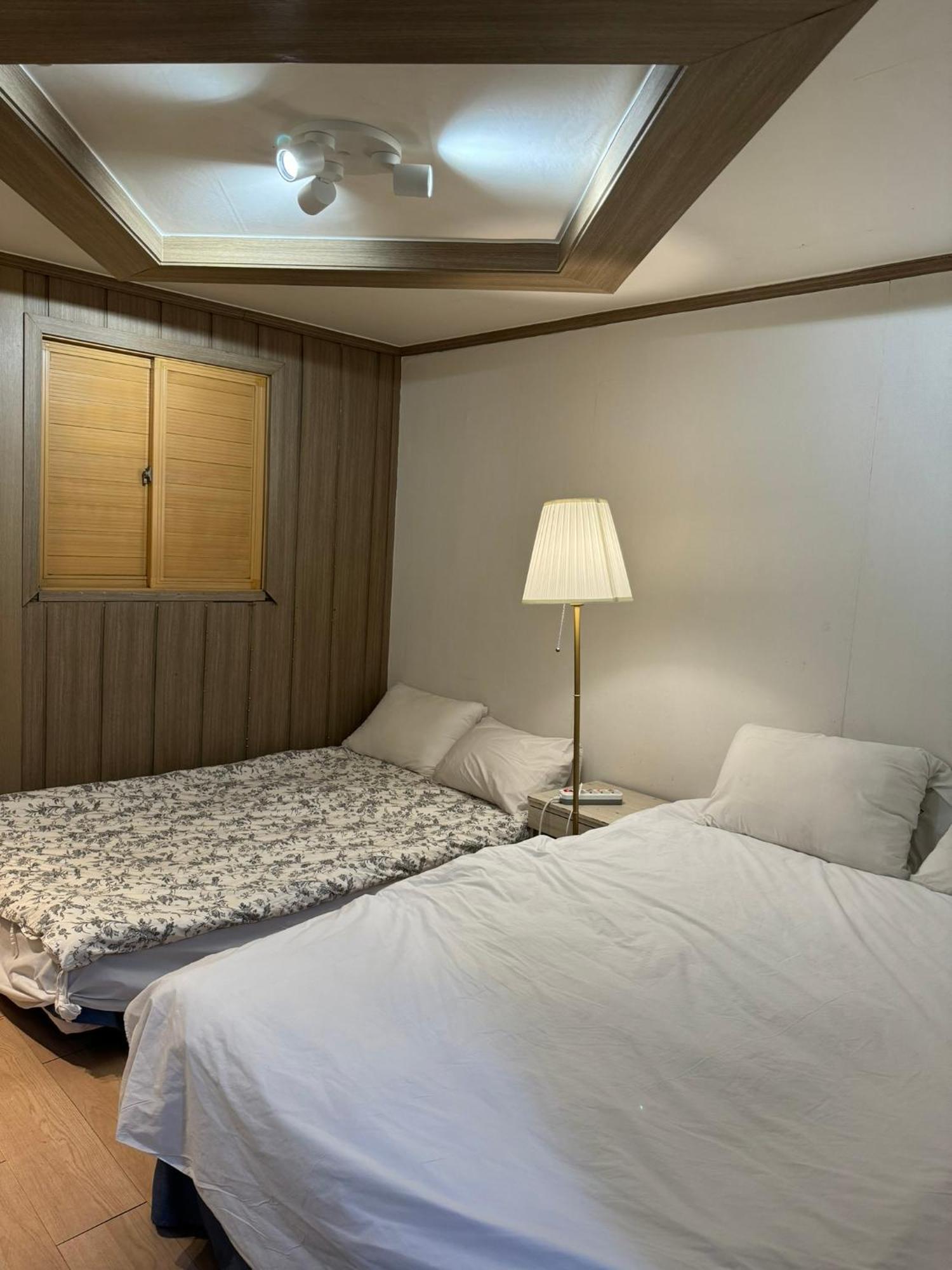 G Mini Hotel Dongdaemun Seoel Buitenkant foto