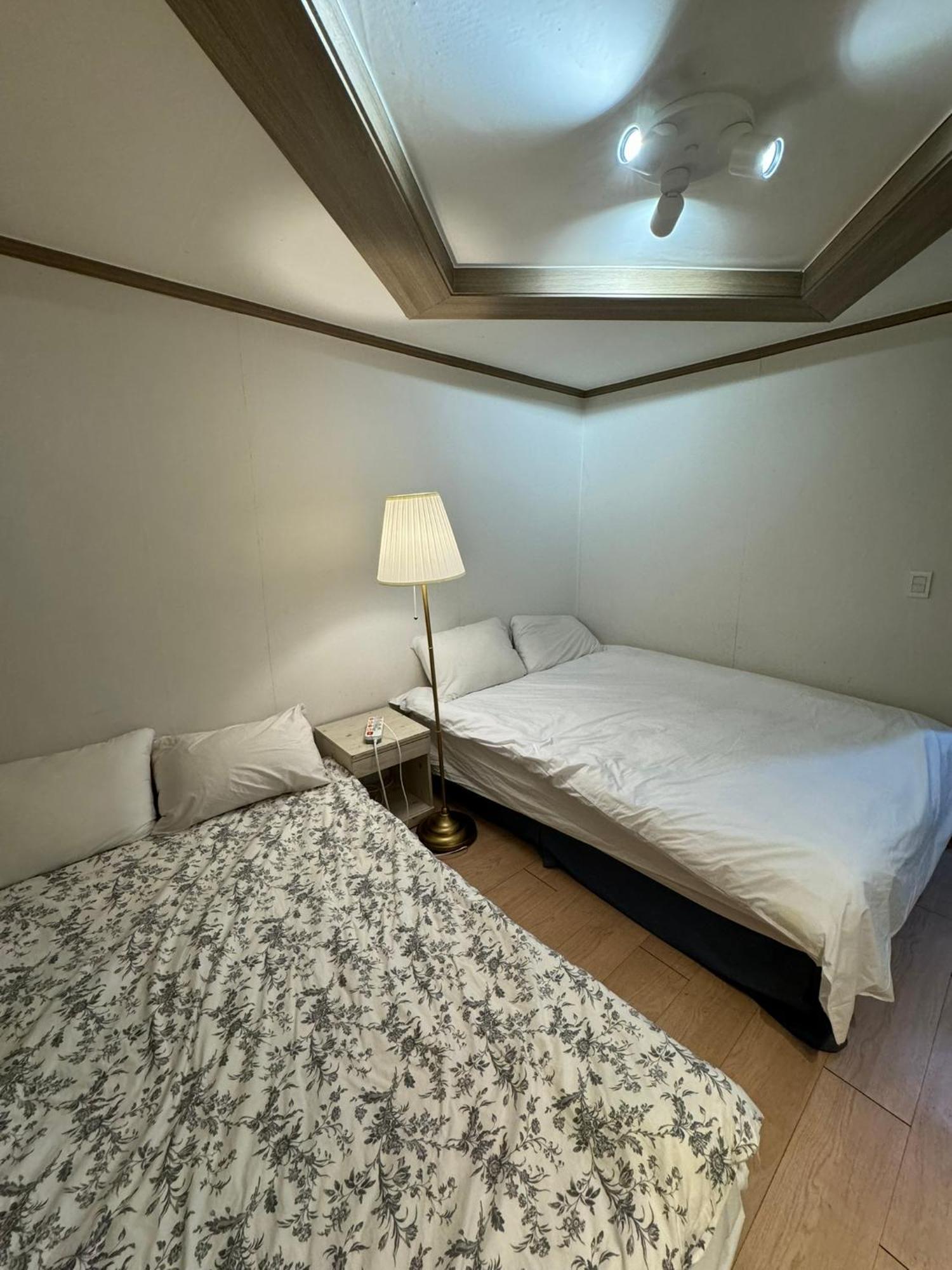 G Mini Hotel Dongdaemun Seoel Buitenkant foto