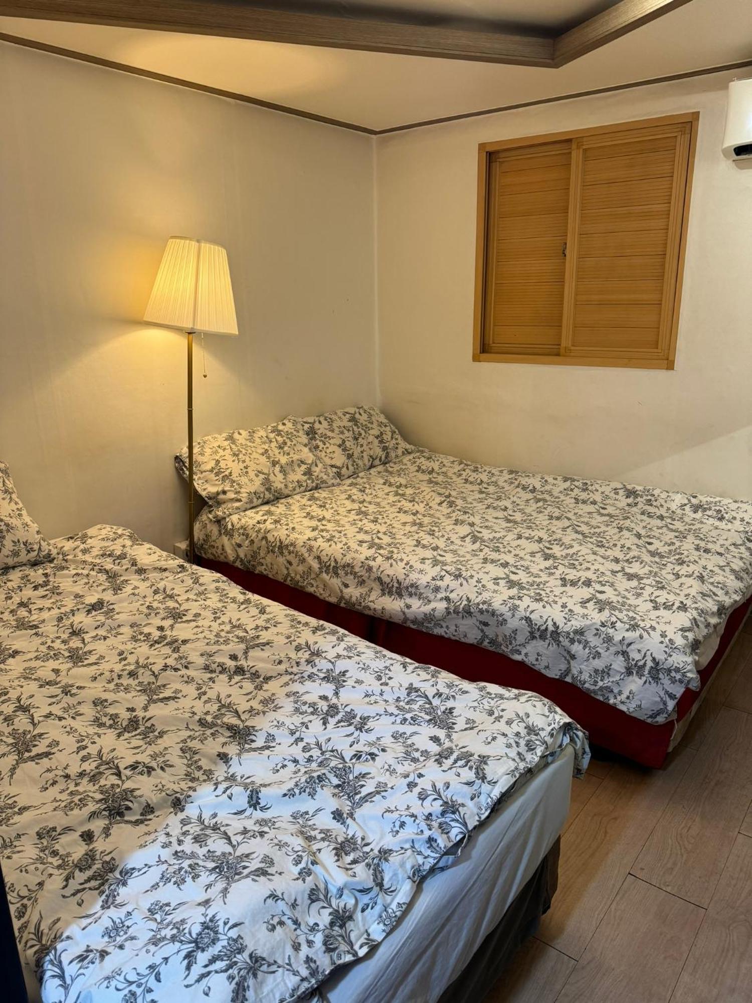 G Mini Hotel Dongdaemun Seoel Buitenkant foto