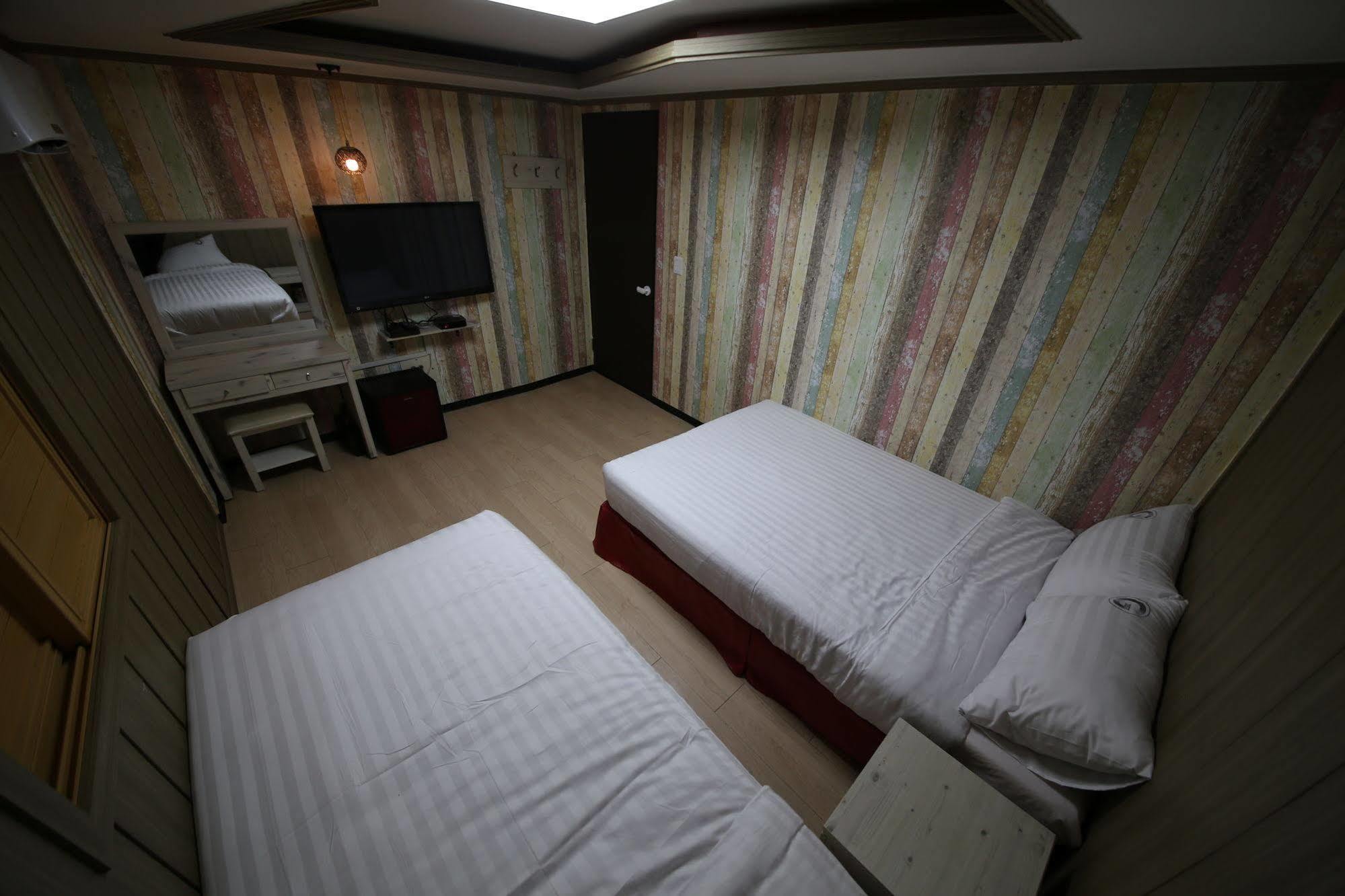 G Mini Hotel Dongdaemun Seoel Buitenkant foto