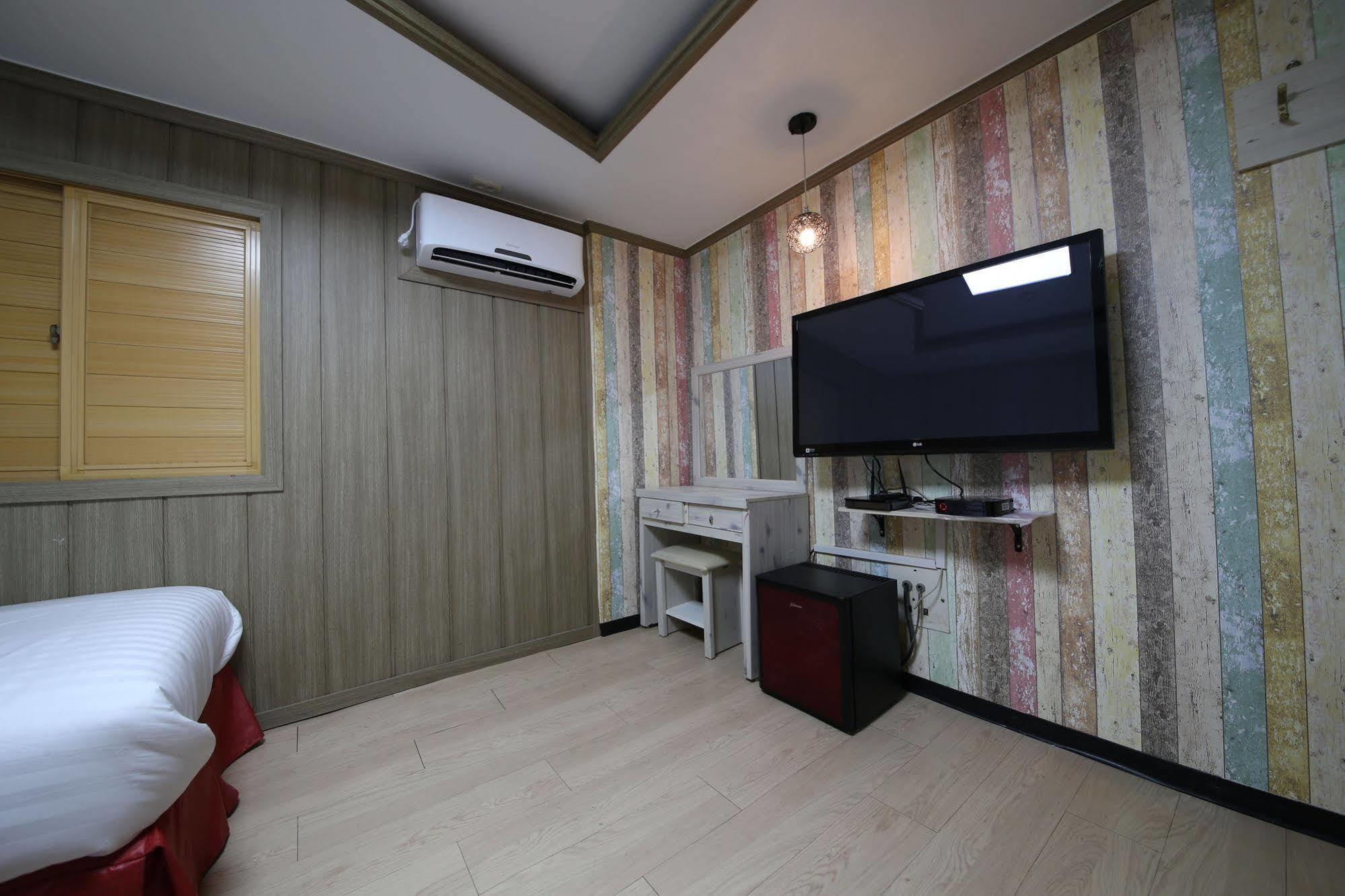 G Mini Hotel Dongdaemun Seoel Buitenkant foto
