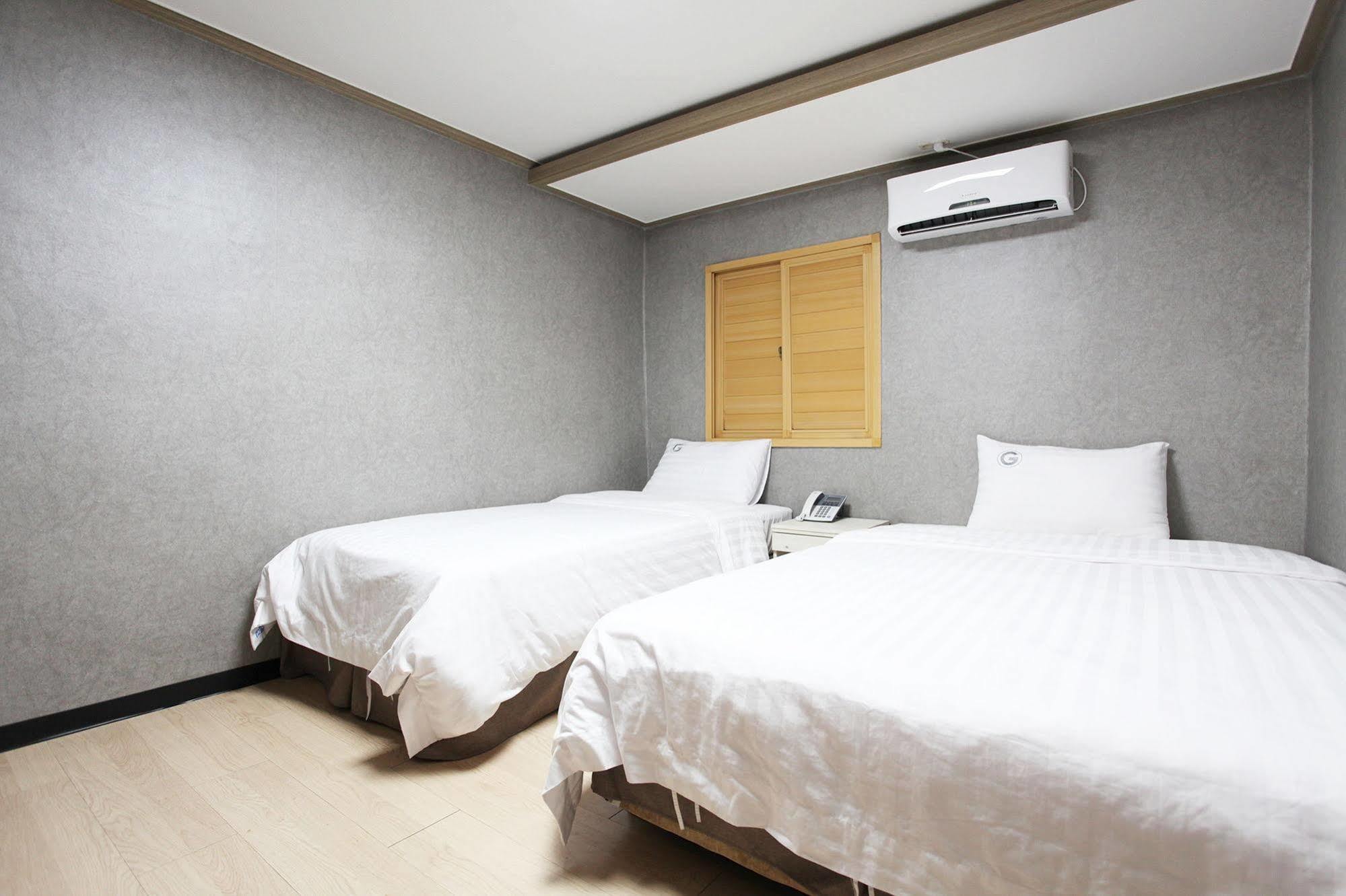 G Mini Hotel Dongdaemun Seoel Buitenkant foto