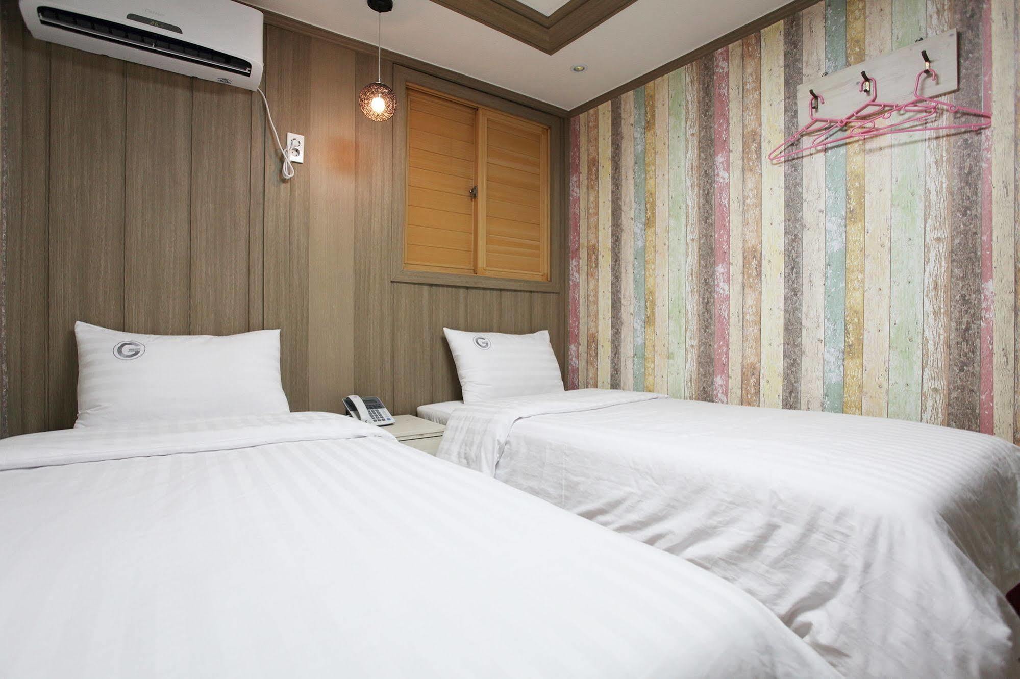 G Mini Hotel Dongdaemun Seoel Buitenkant foto